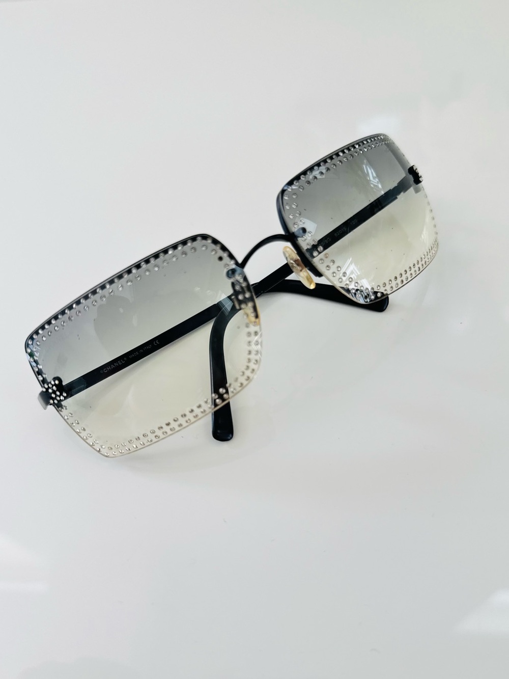 RARE 🍒 Vintage Chanel rimless CC Swarovski sunglasses - Picture 3 of 10